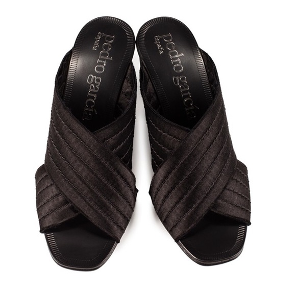 Pedro Garcia Shoes - Pedro Garcia Xail Block Heel Black Satin (39/US 9)